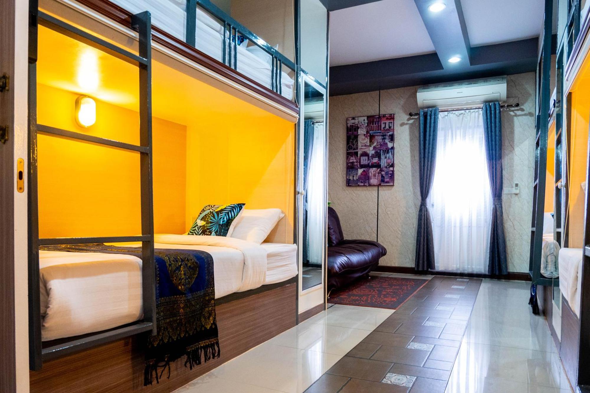 Usman Halal Asrama Bangkok